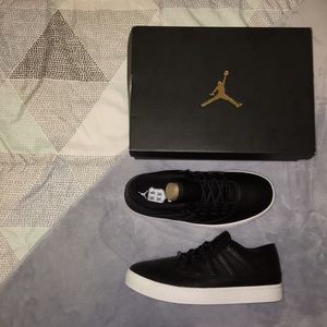 NWT men’s Nike Jordan’s Black 8.5